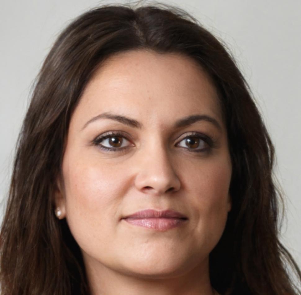 Portrait de Léonie Duhamel, formatrice en analyse financière